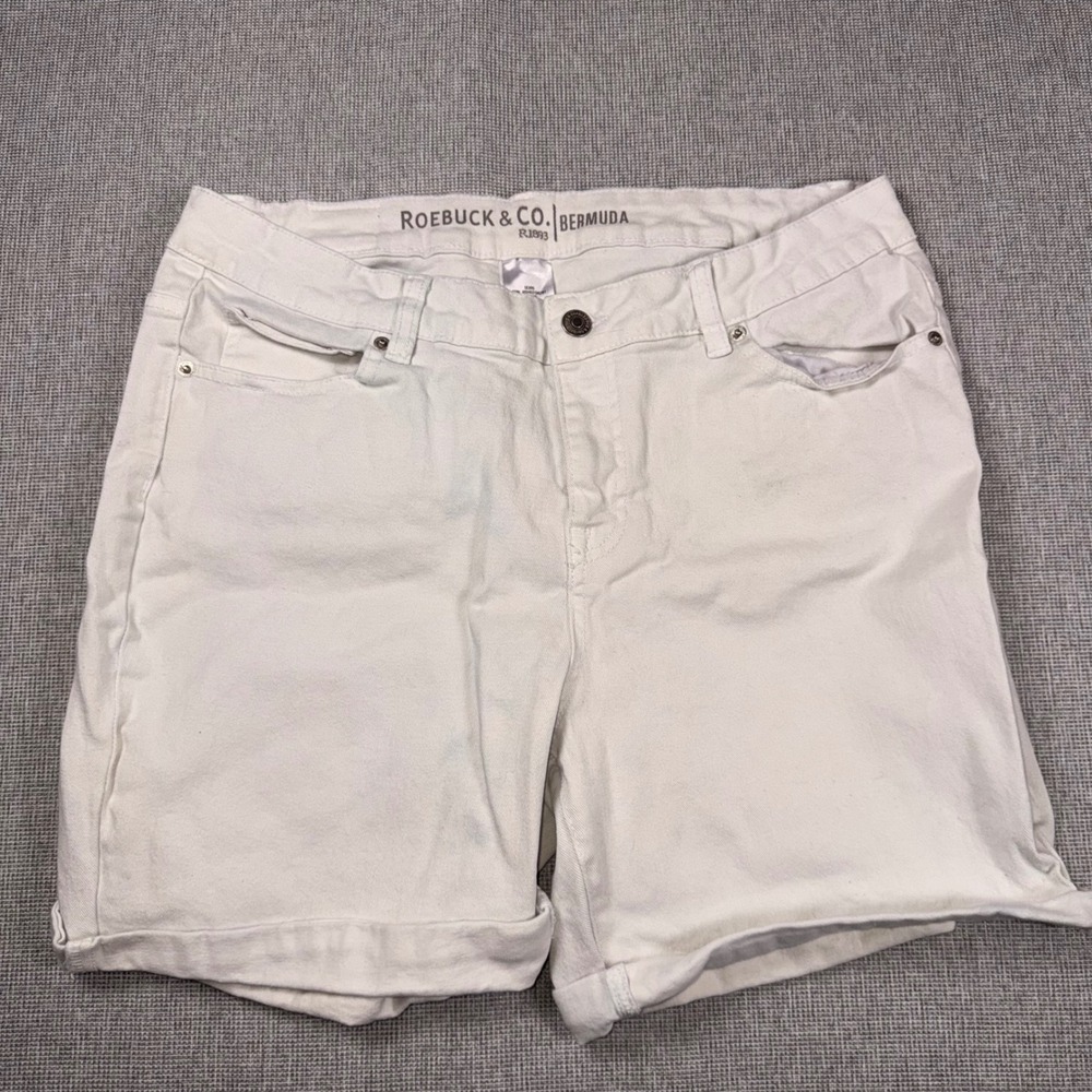Roebuck & Co Womens White Bermuda Denim Shorts Size 16 Cuffed Stretch Mid Rise